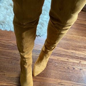 ‘Mario’ Tan Over the knee suede leather boots
